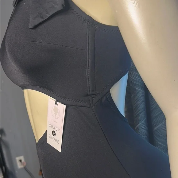 Shade & Shore Black One-Shoulder Swimsuit - Picture 7 of 8